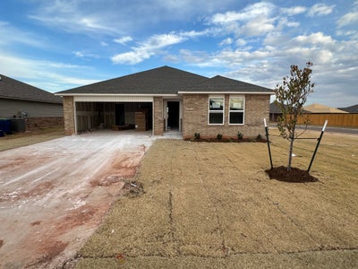 4br New Home in Mustang, OK
